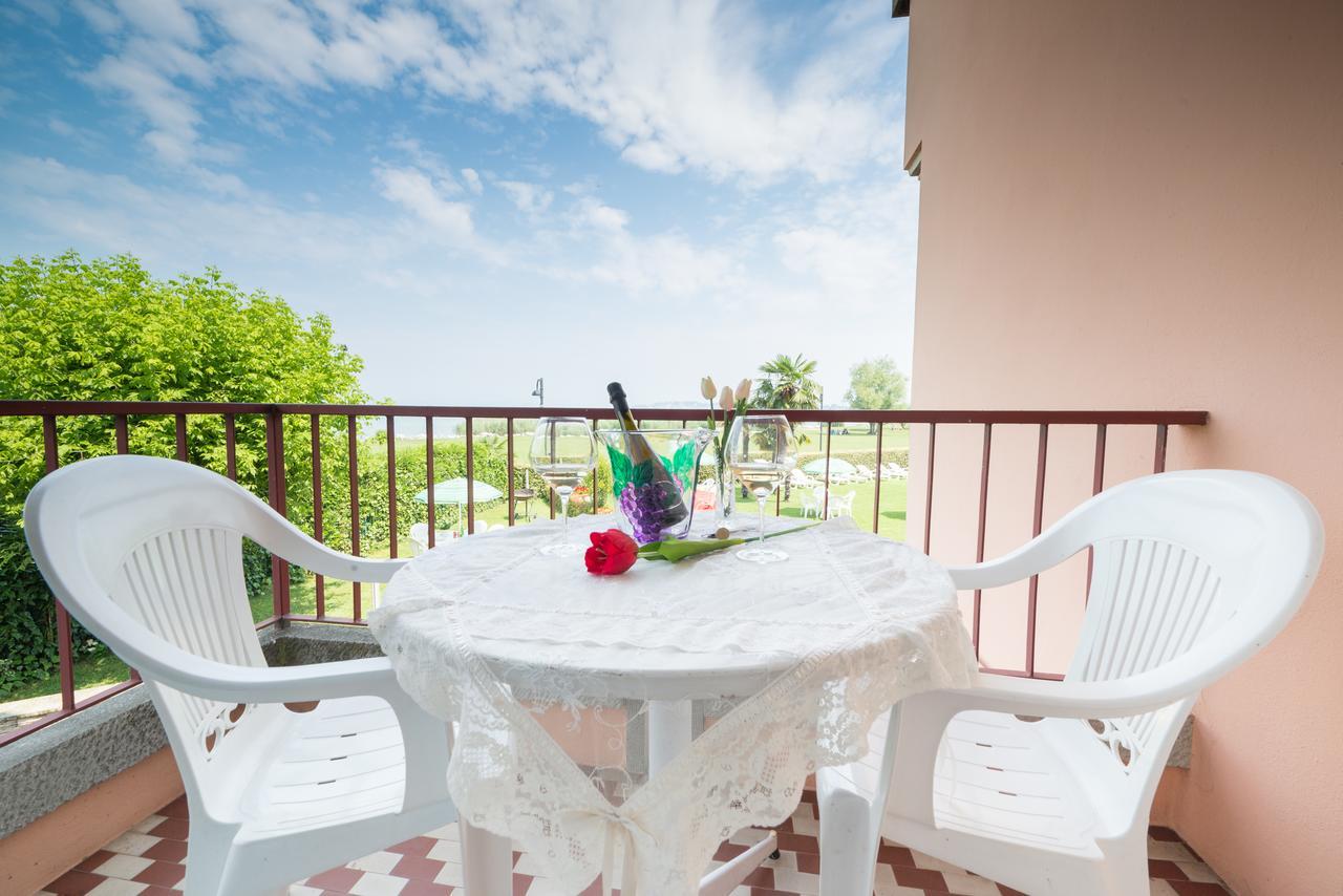 Appartamenti Residence Tulipano ซีร์มิโอเน ภายนอก รูปภาพ