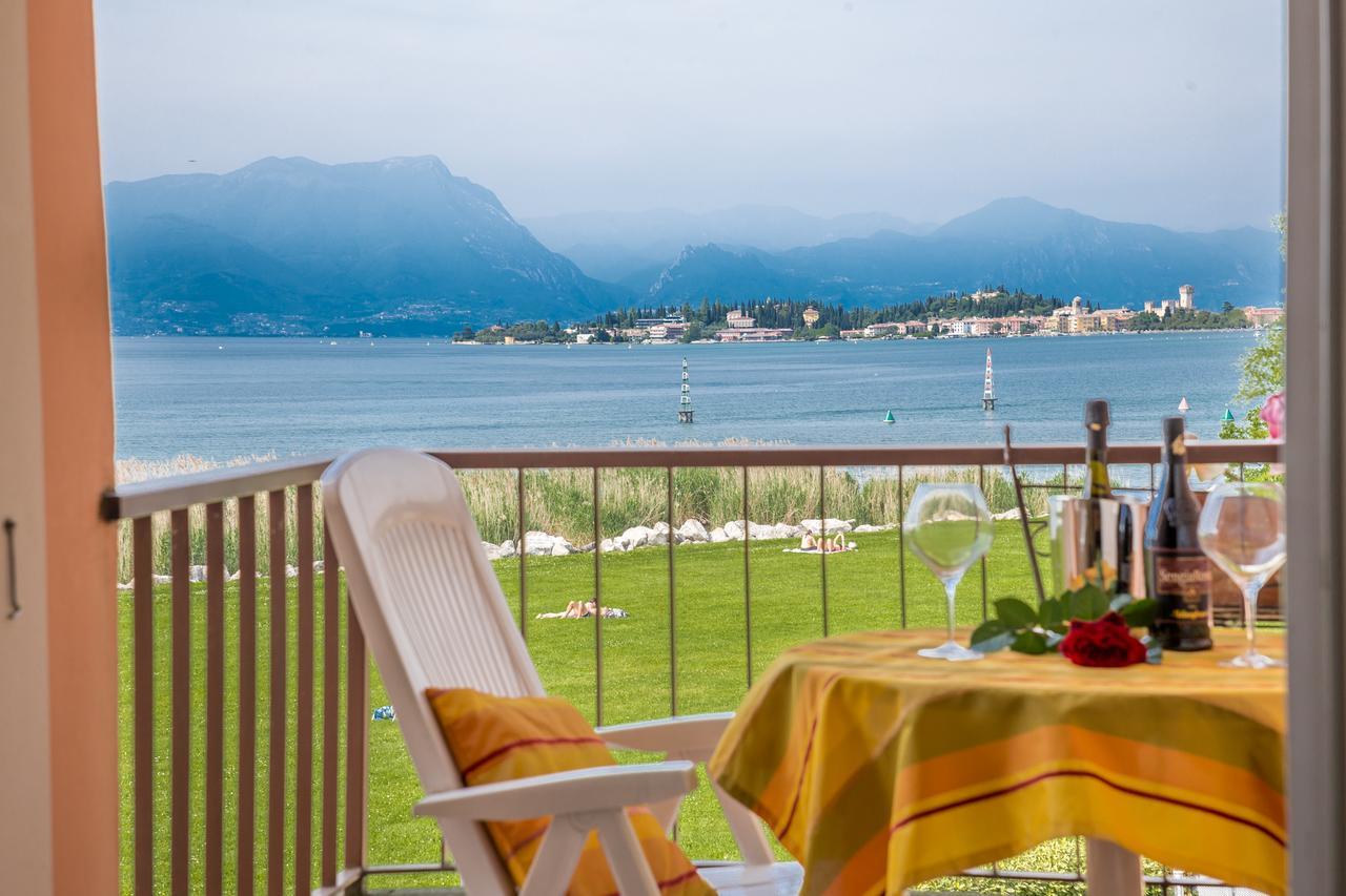 Appartamenti Residence Tulipano ซีร์มิโอเน ภายนอก รูปภาพ