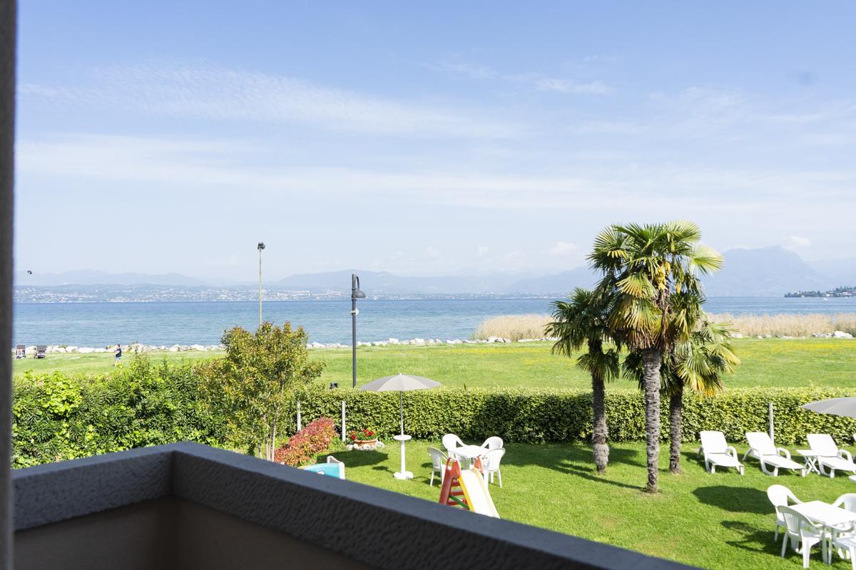 Appartamenti Residence Tulipano ซีร์มิโอเน ภายนอก รูปภาพ