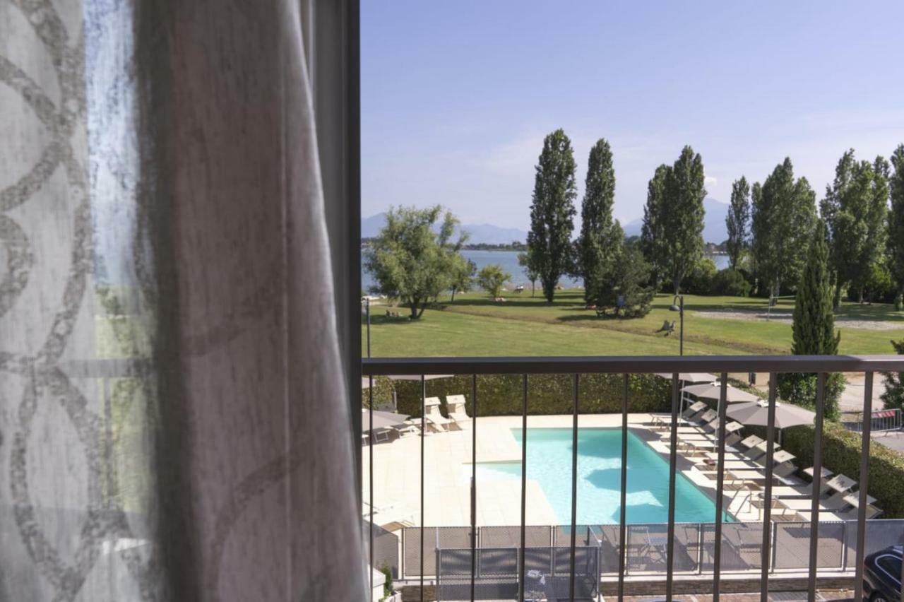 Appartamenti Residence Tulipano ซีร์มิโอเน ภายนอก รูปภาพ