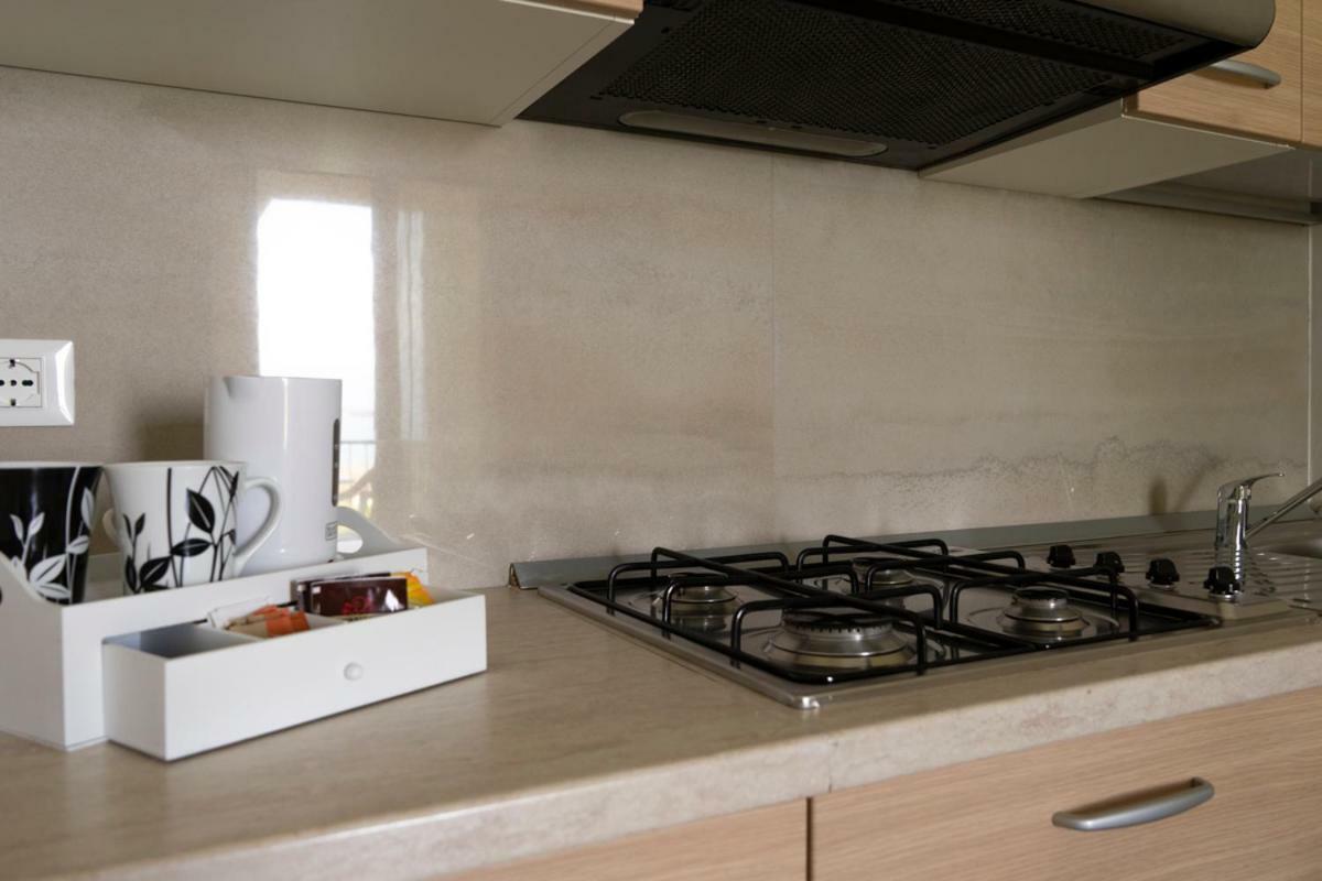 Appartamenti Residence Tulipano ซีร์มิโอเน ภายนอก รูปภาพ